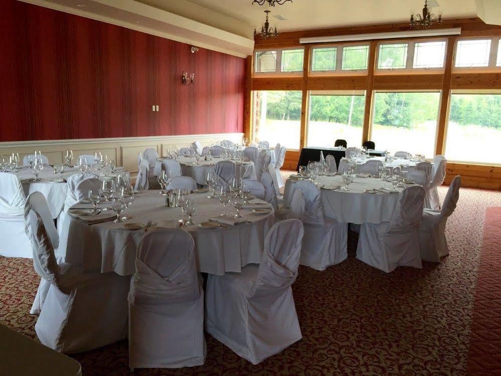 Terrace Suites Callander Esterno foto